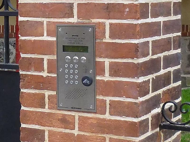 Contrôle d’accès et serrure électrique à Paris